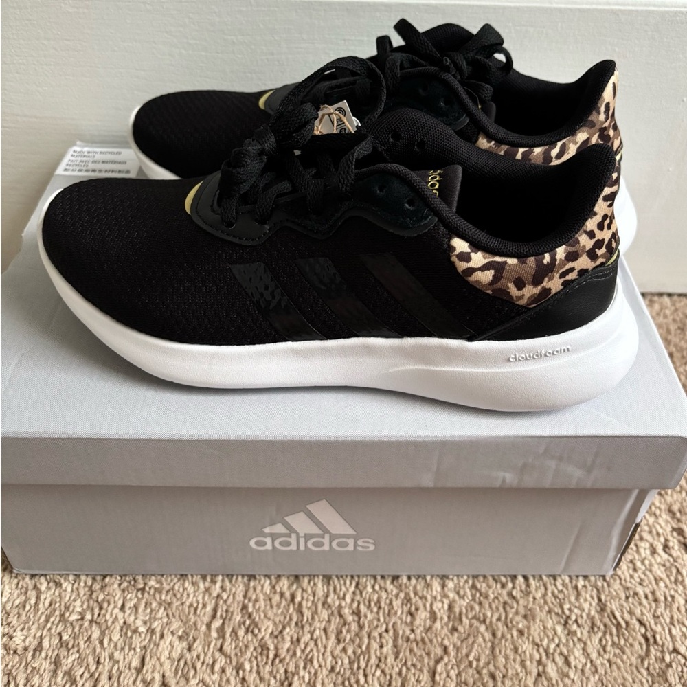 NIB Adidas Women's QT Racer Leopard Sneakers
